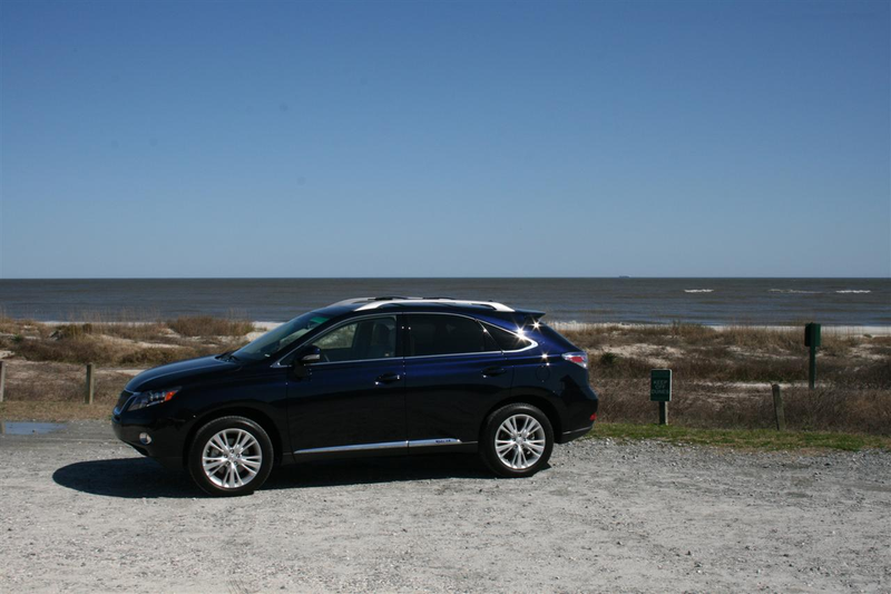 Illustration for article titled 2010 Lexus RX 350, RX 450h: First Drive